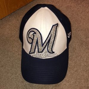 Milwaukee Brewers Women’s Glitter NewEra ballcap